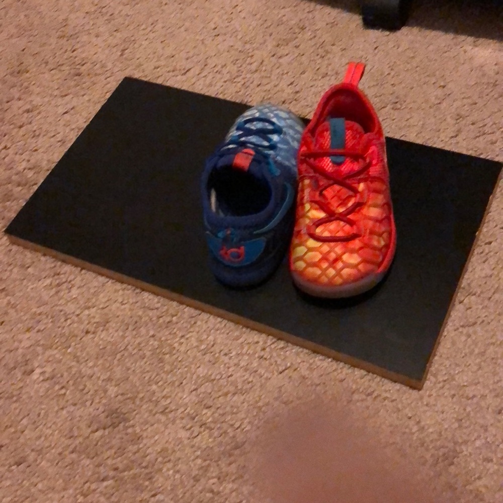 Kid shoes - Picture 2 of 3